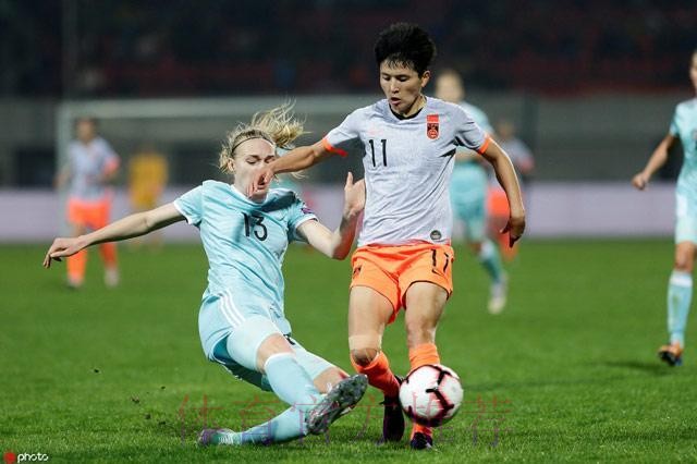 玫瑰再绽放 - 王珊珊梅开二度 中国女足4-1逆转俄罗斯